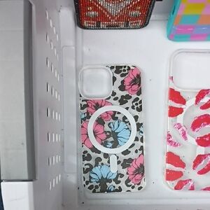 Stylish Floral Phone Case with MagSafe for Enhanced Protection